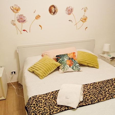 Casa Lady Casa Vacanze Трани Екстериор снимка
