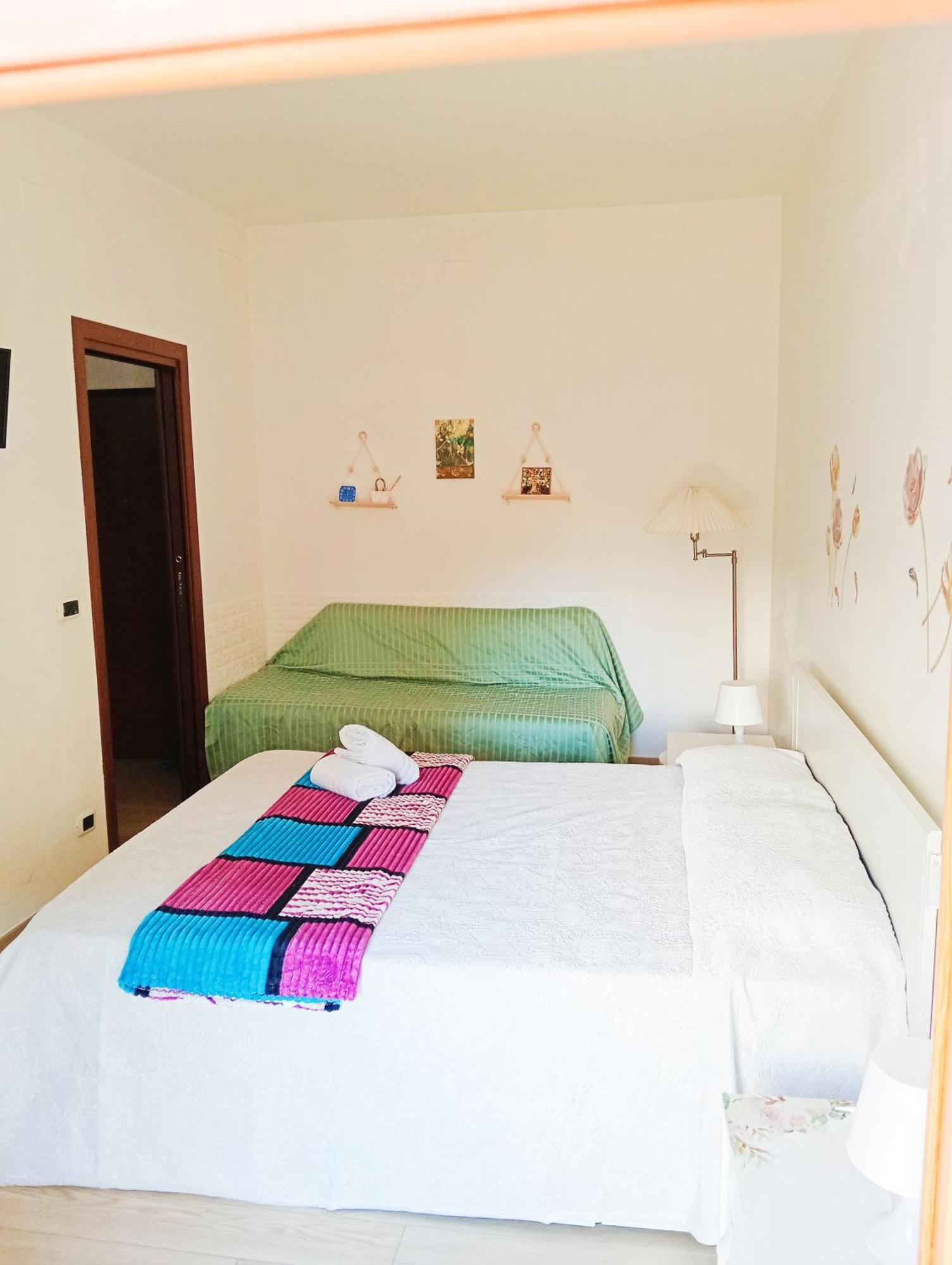 Casa Lady Casa Vacanze Трани Екстериор снимка